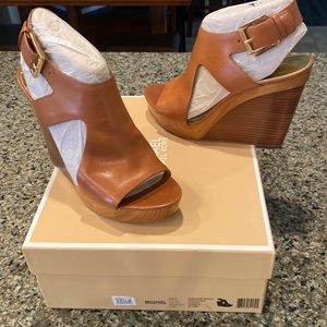 Michael Kors Josephine Wedge size 8.5
